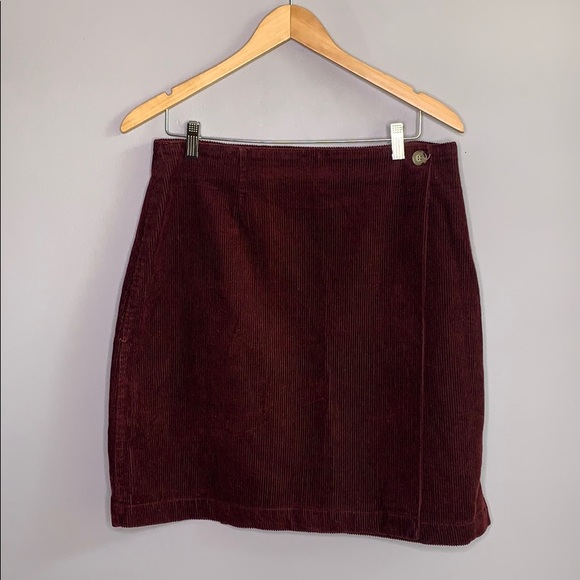 Dresses & Skirts - Vintage Burgundy Corduroy Mini Side Close Skirt 14